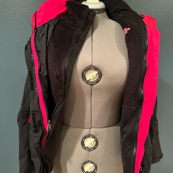 North Face Women’s Winter Jacket - Picture 2 of 3